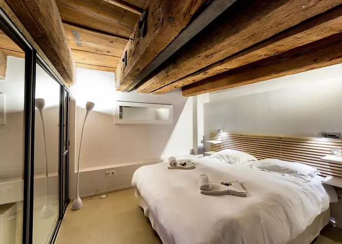 In | Duplex Design Vieux * Lyon